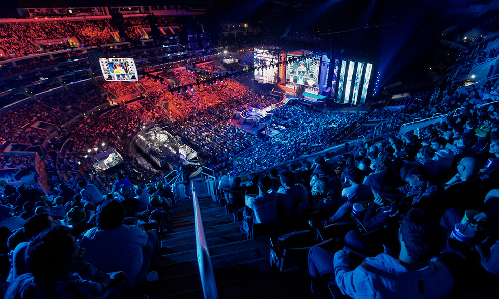 Zeus 对 s1mple 在 CS2 的回归表示怀疑;