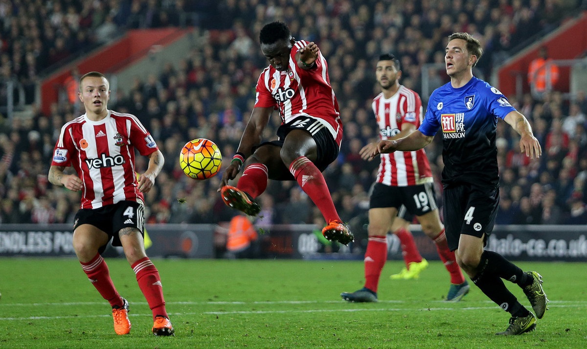 Xun 是对的！赵信的金枪没有掉落，Ertahan 带领团队冲向 JD Gaming 赢得了第一场比赛