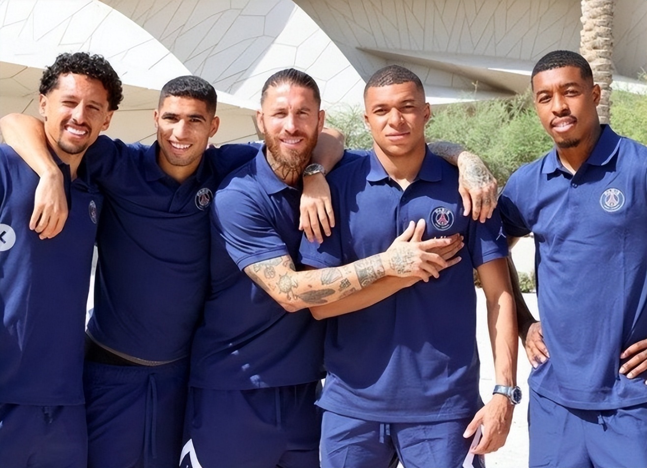 Doinb ：我不跟狗吵架，人和狗不一样的地方就是人比狗聪明